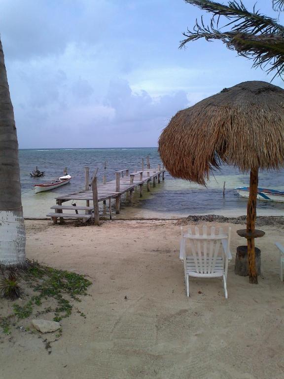 Las Cabanas Del Doctor Mahahual Kültér fotó